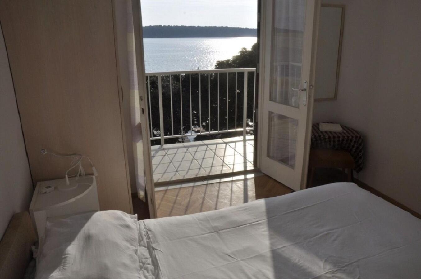 Apartments Petar - 6M From The Sea Barbat na Rabu Ngoại thất bức ảnh