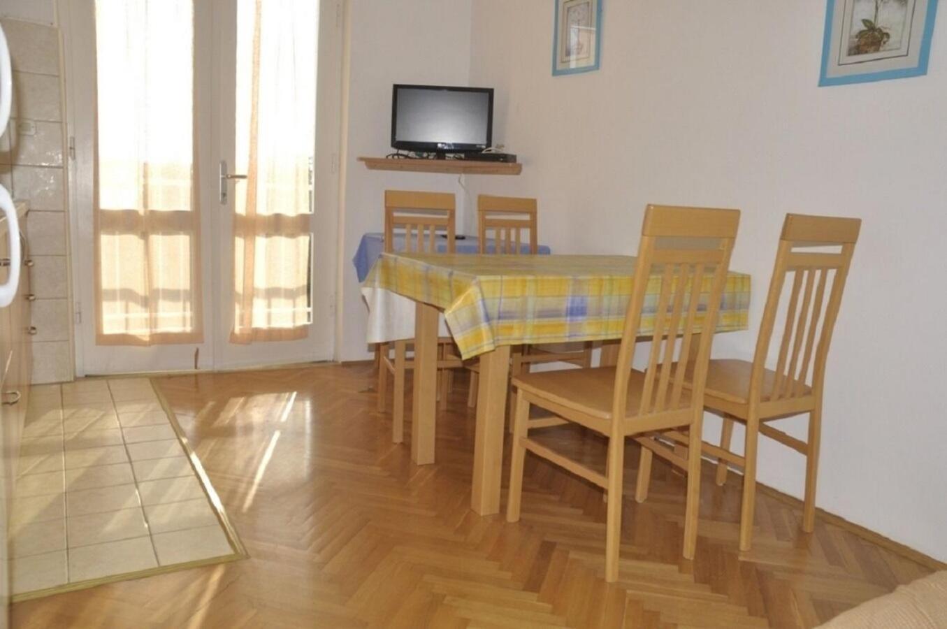 Apartments Petar - 6M From The Sea Barbat na Rabu Ngoại thất bức ảnh